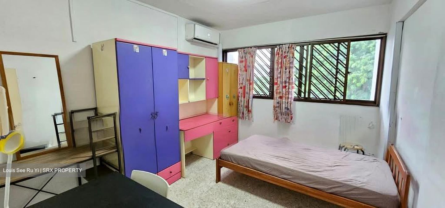 Blk 203 Jurong East View (Jurong East), HDB 5 Rooms #557528891